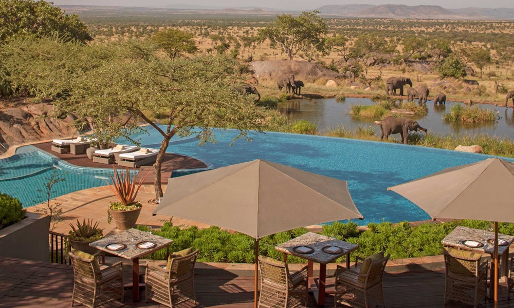 Four Seasons Safari Lodge
