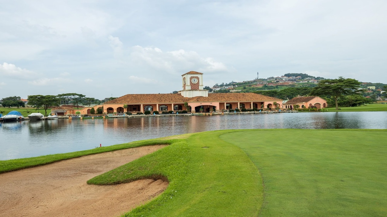 Golf at serena hotel